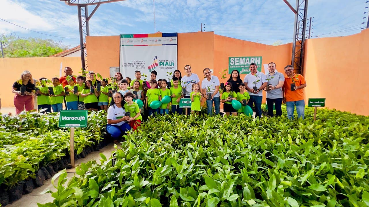 Semarh distribuiu 10 mil mudas de plantas nativas e frutíferas em Parnaíba