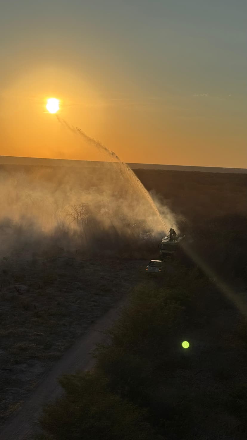 brigadistas-atuam-no-combate-a-incendio-no-corredor-ecologico-de-sao-raimundo-nonato