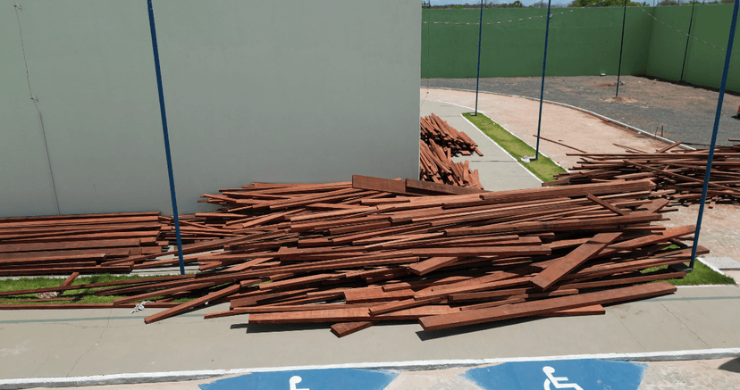 grande-apreensao-de-madeira-irregular-em-parnaiba-reforca-combate-a-crimes-ambientais-no-piaui