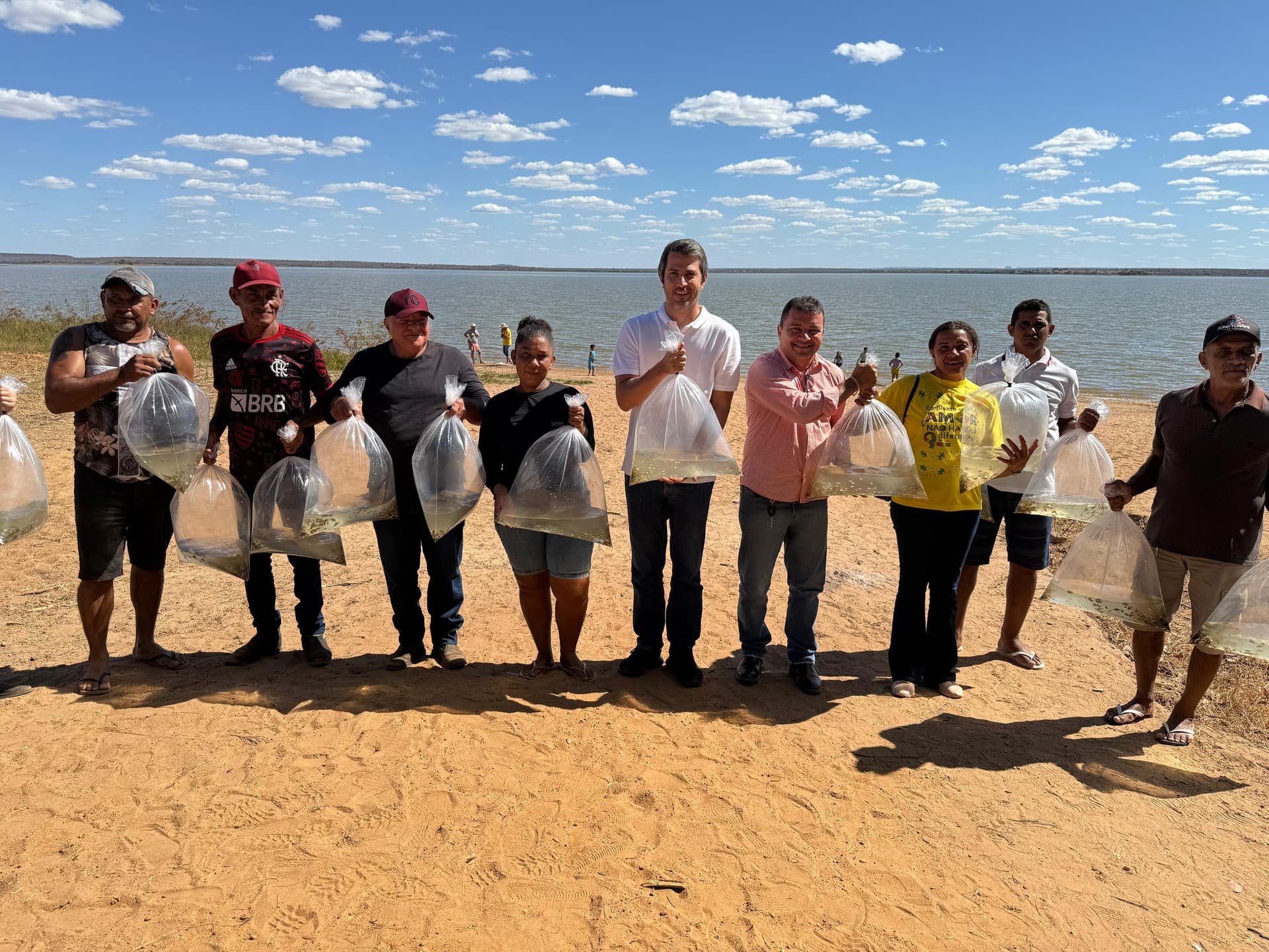 Peixamento ecológico: SEMARH repovoa rios e lagoas do Sul do Piauí com mais de 400 mil alevinos de espécies nativas