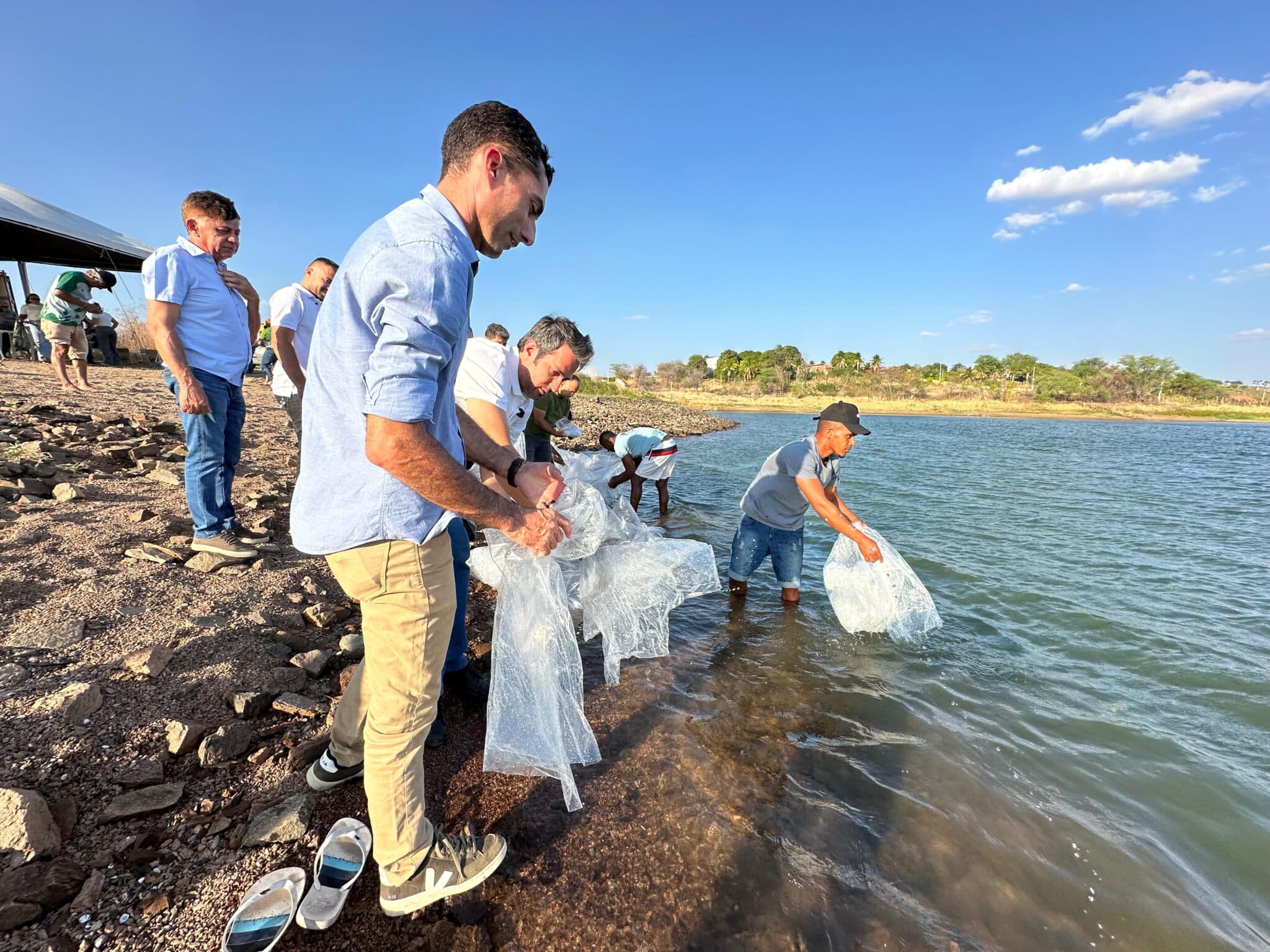 A Semarh mantém também o repovoamento dos rios com espécies nativas.