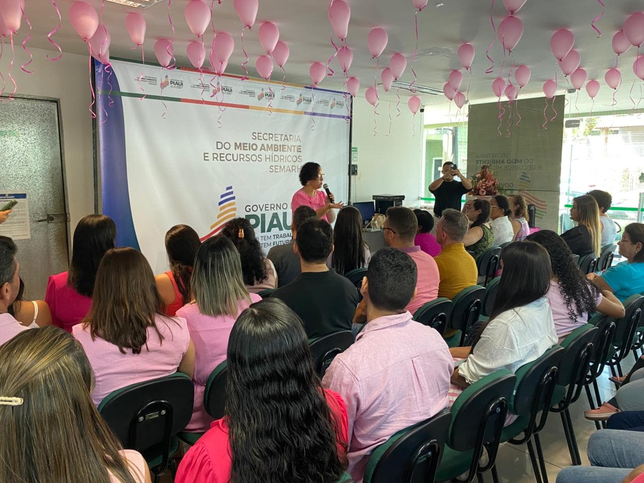 SEMARH promove roda de conversa sobre o Outubro Rosa