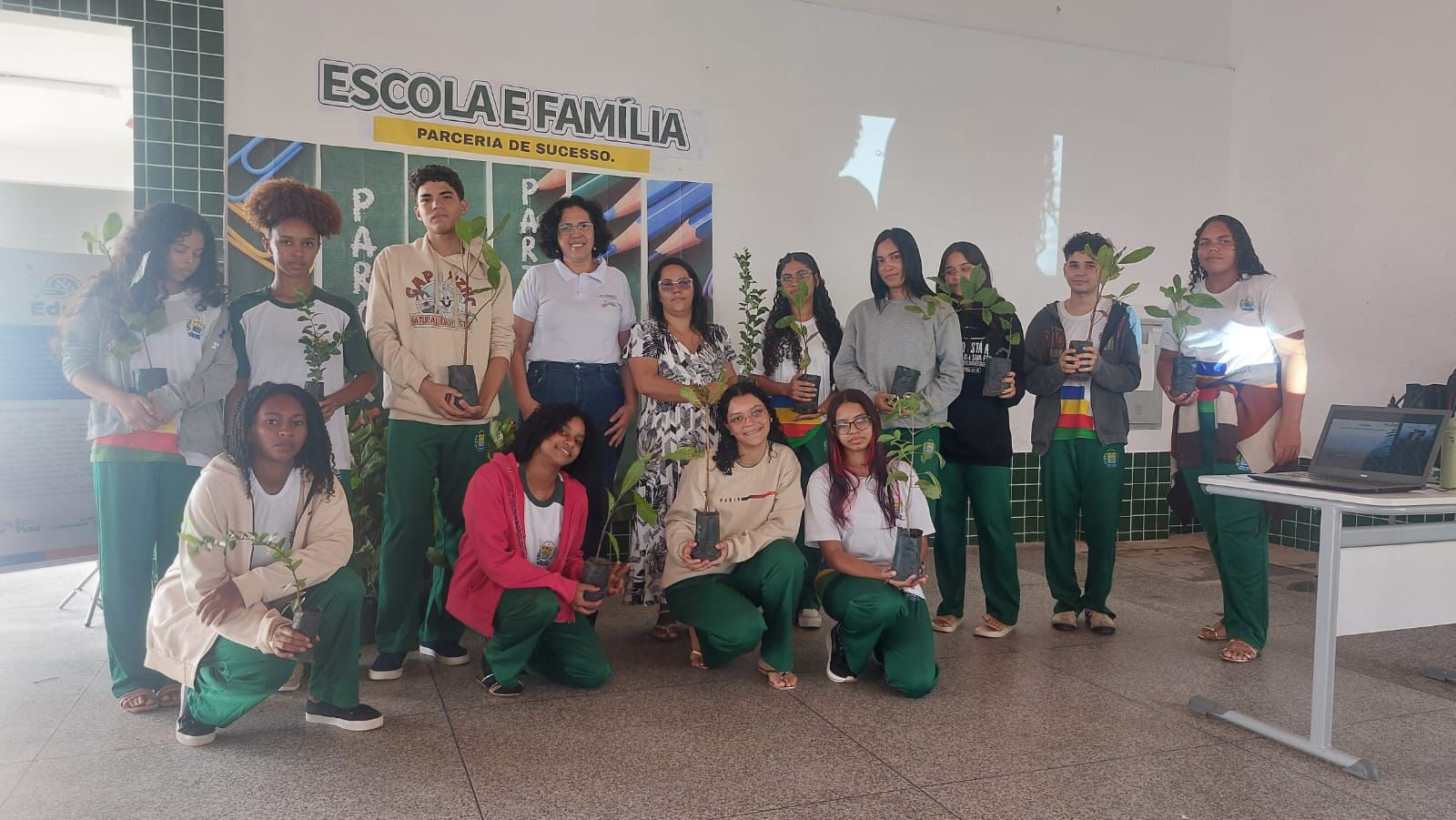 Semarh Itinerante em Corrente entregou 3,6 mil mudas em ações do Pró-Verde nas escolas